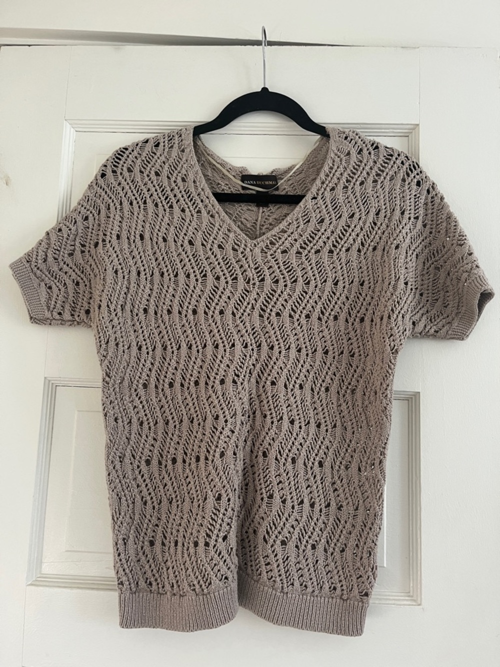 Dana Buchman Women’s Cream short sleeve sweater size small